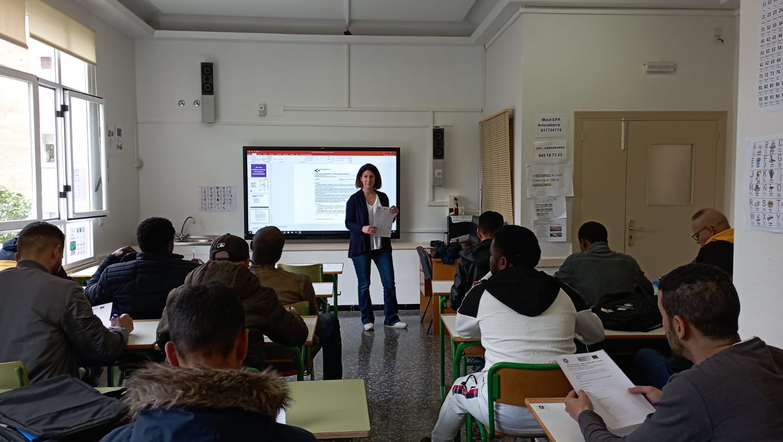 Taller sobre la mutilación geniutal femenina dirigido a hombres, CEPA Ariznabarra en Áraba.